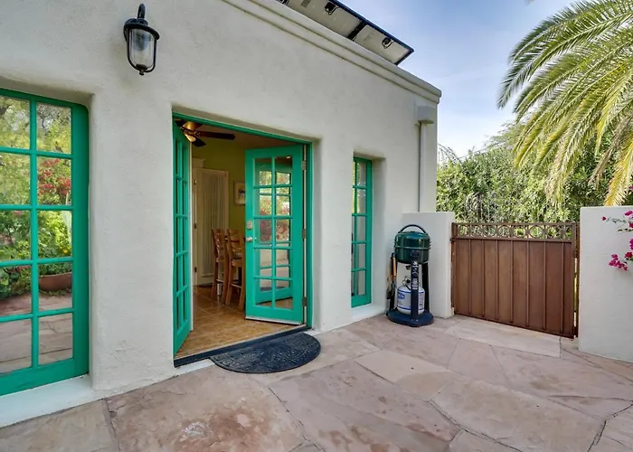 With Patio Less Than 2 Mi From Downtown And Ua! Tucson